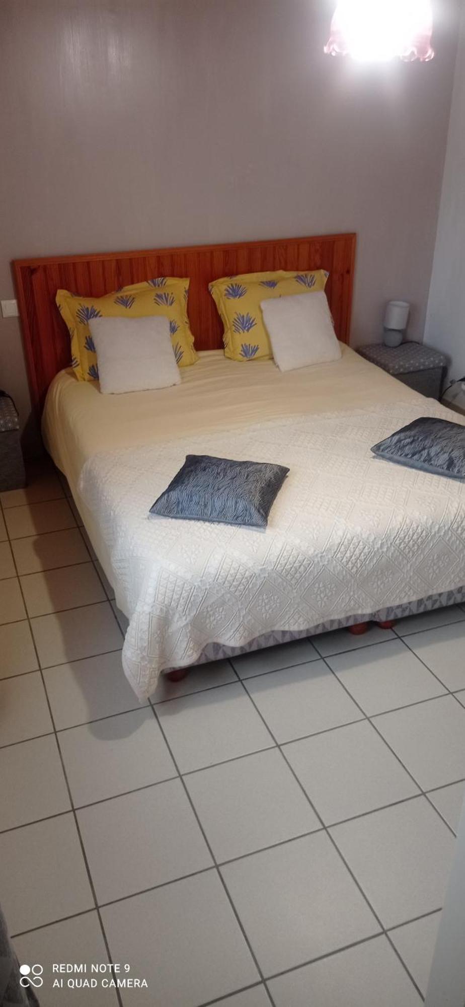 Chambre D'Hotes Les Ormeaux Saint-Georges-des-Côteaux Exteriör bild
