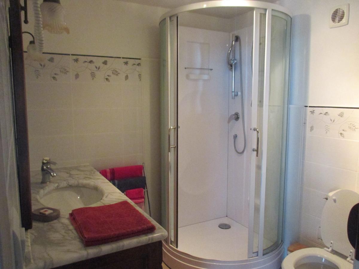 Chambre D'Hotes Les Ormeaux Saint-Georges-des-Côteaux Exteriör bild
